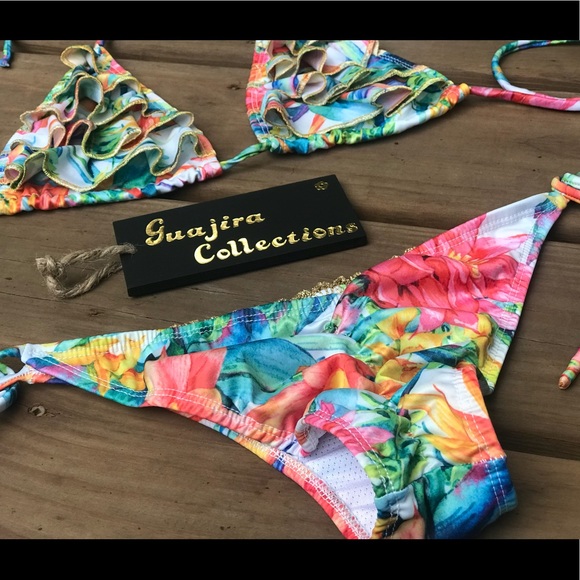 Golden Tropical bikini - Picture 4 of 5